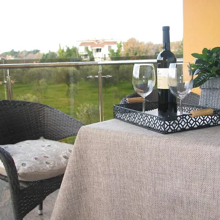 Andrea L Pula Apartament *